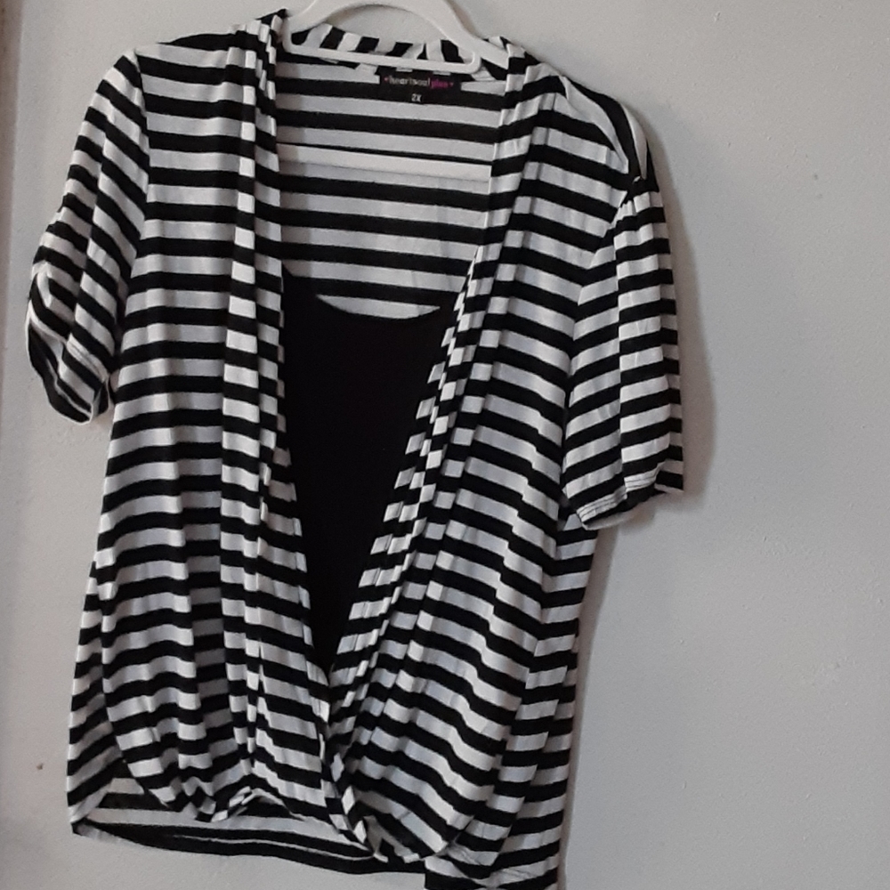 Black and white top